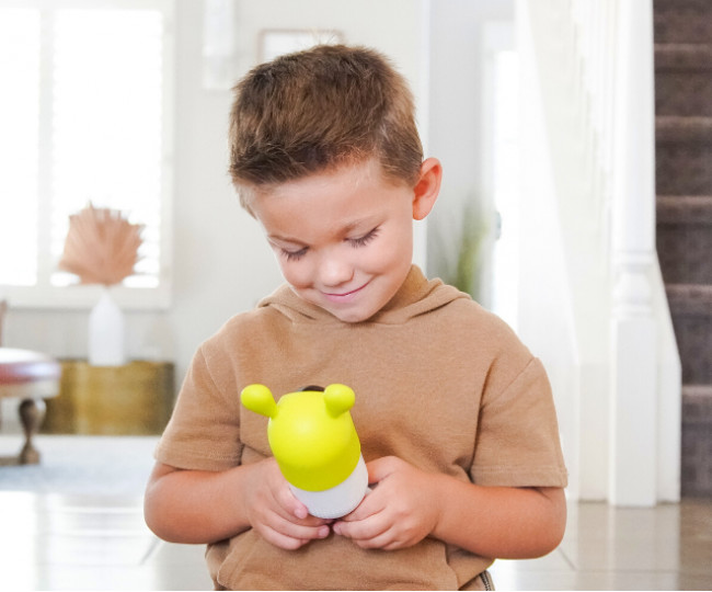 Робот з ШІ,  для дітей із акцентом на вивчення мов ROYBI Robot